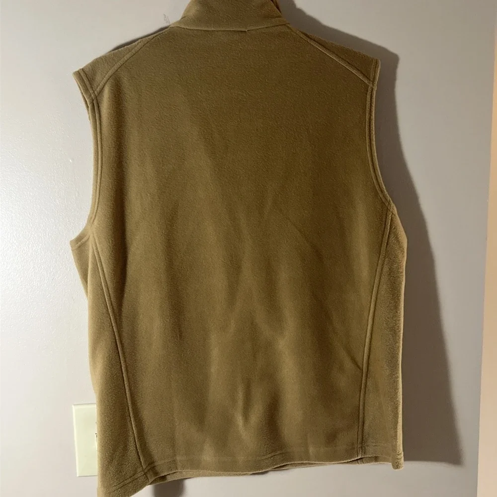 Columbia Fleece Vest Mens Medium Beige‎ Tan Full Zip Zip Pockets Outdoor Hiking